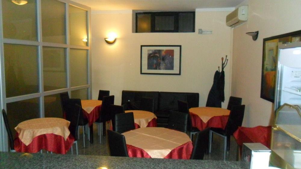 Hotel Mediterraneo Giovinazzo Bagian luar foto